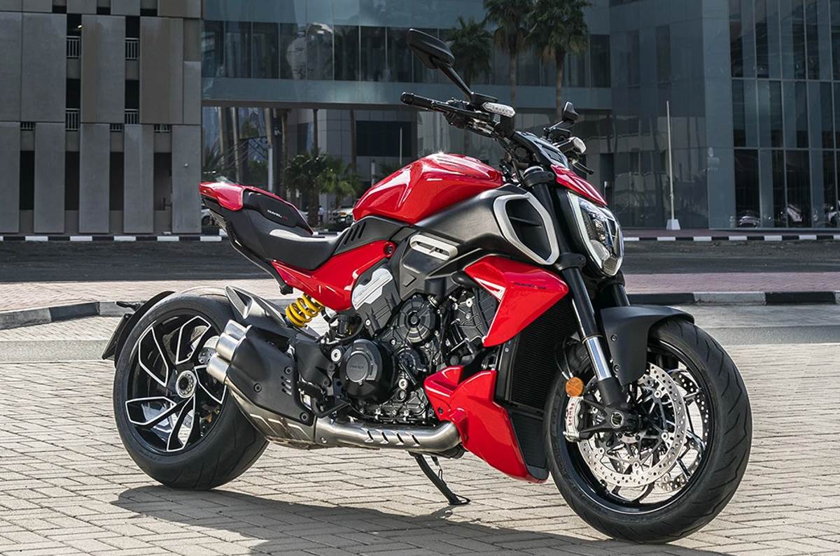 Ducati Diavel V4 STD image